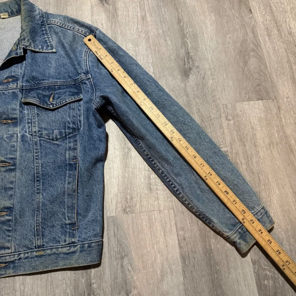 Vintage 80's Denim Trucker Jacket Medium Wash Blue TF 4448-7 Men Size large